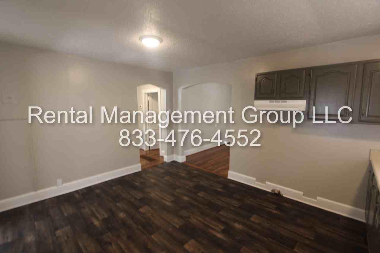 805 12th Avenue - Photo 5 of 11