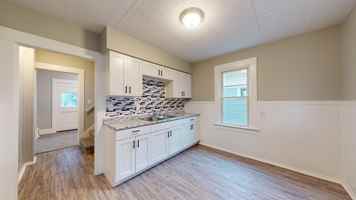 featured image of 3878 W 42nd St