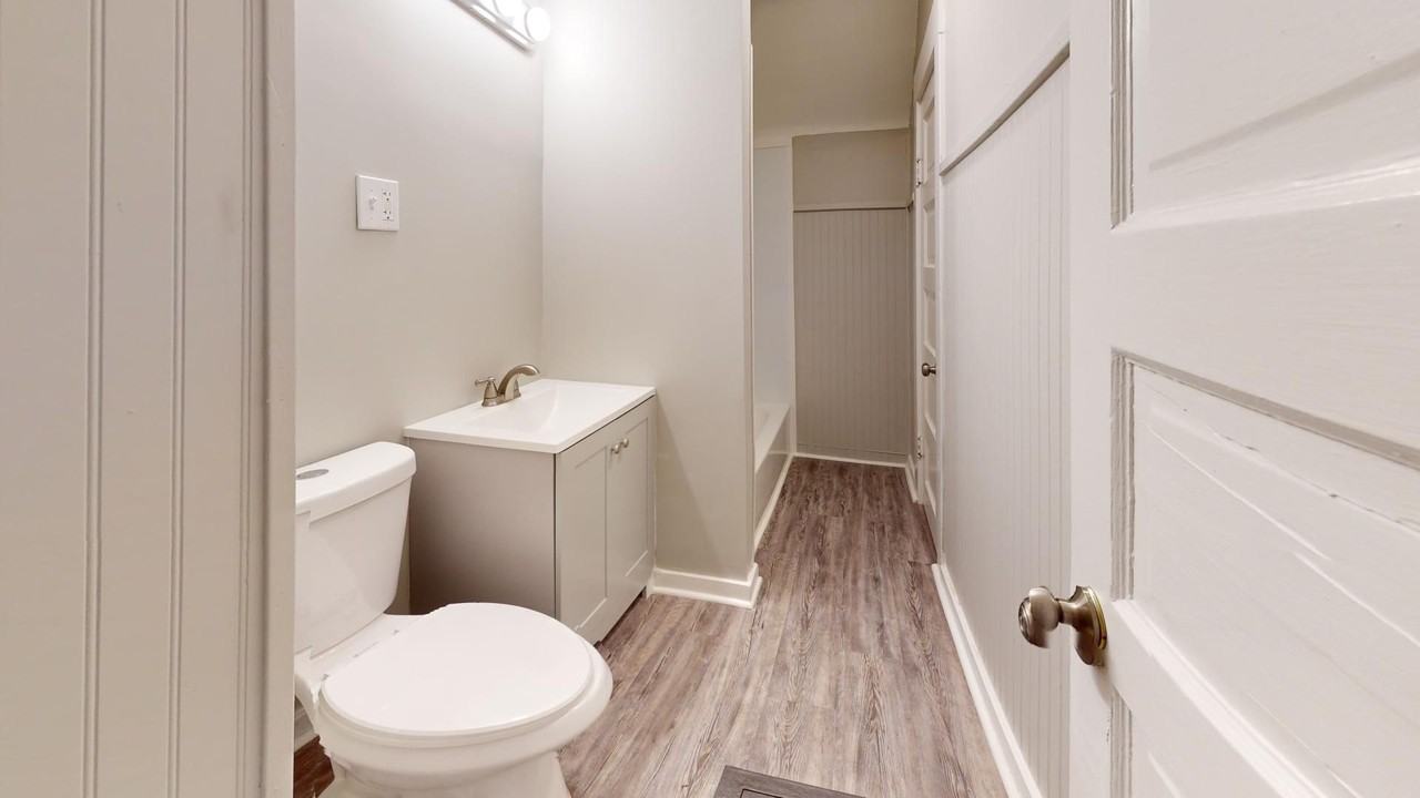 3878 W 42nd St - Photo 6 of 50
