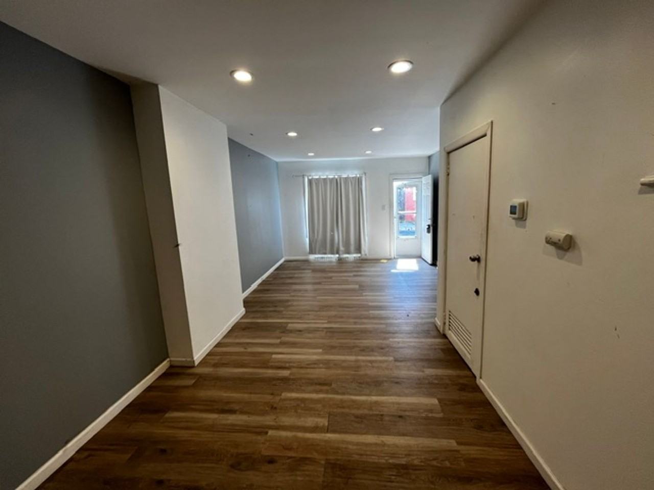 1329 Kenny St - Photo 3 of 8