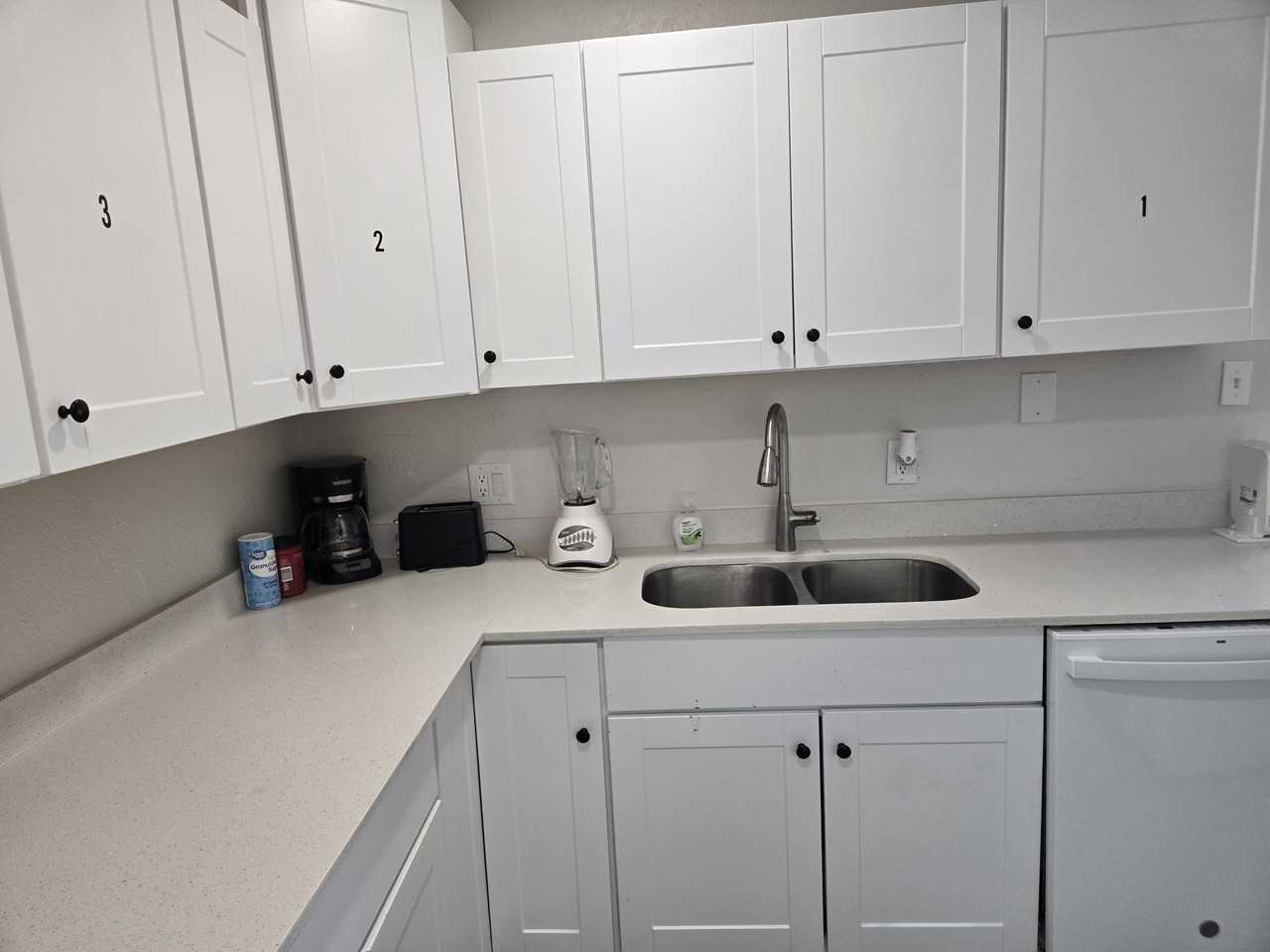 E Cypress St - Photo 6 of 13