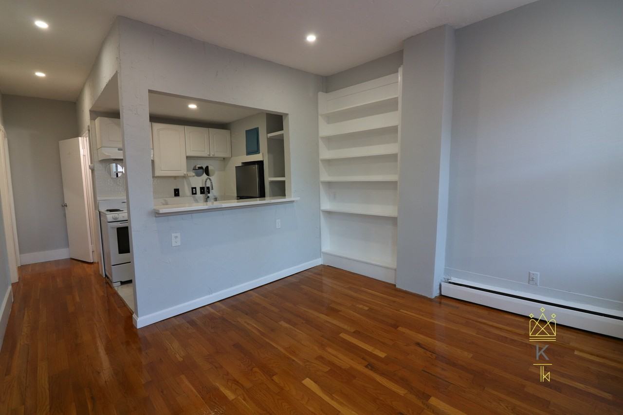 39 Irving St #4 - Photo 3 of 21