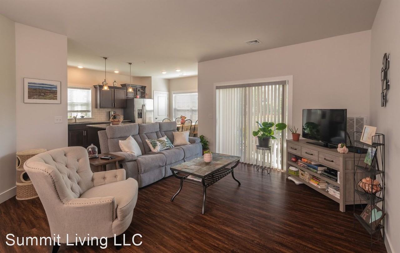 Summit Living Luxury Flats - Photo 3 of 12