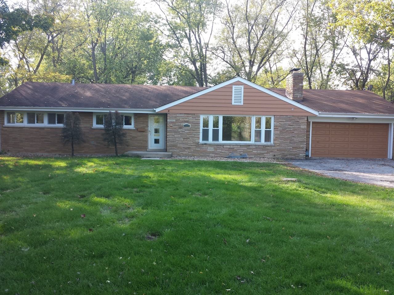 1350 Western Ave - Photo 2 of 9