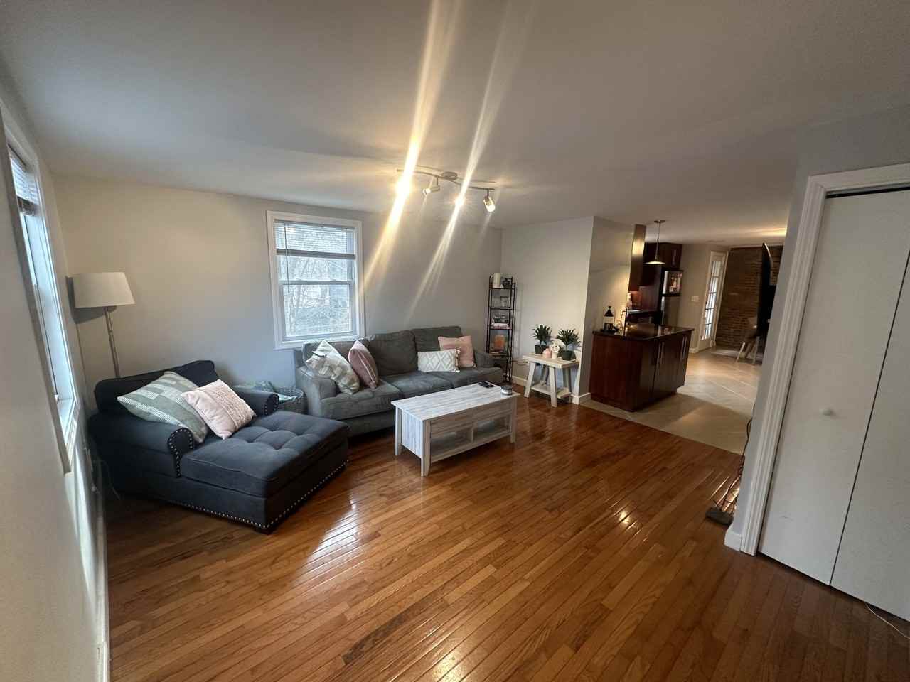 202 3rd St #2 - Photo 7 of 32