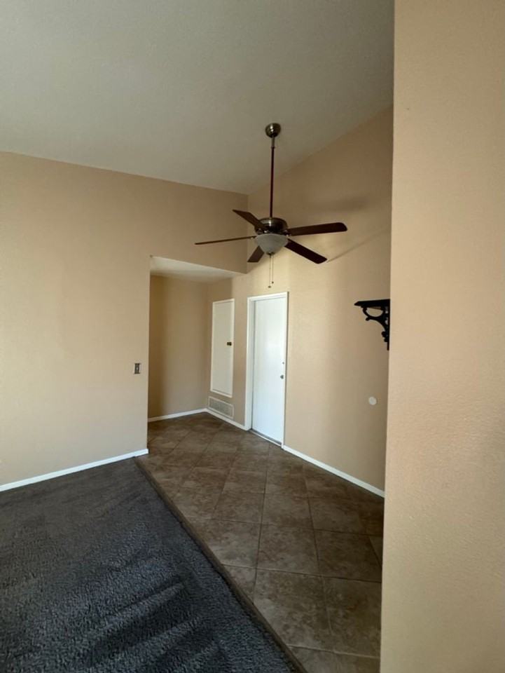 1531 Campus Ave - Photo 5 of 14