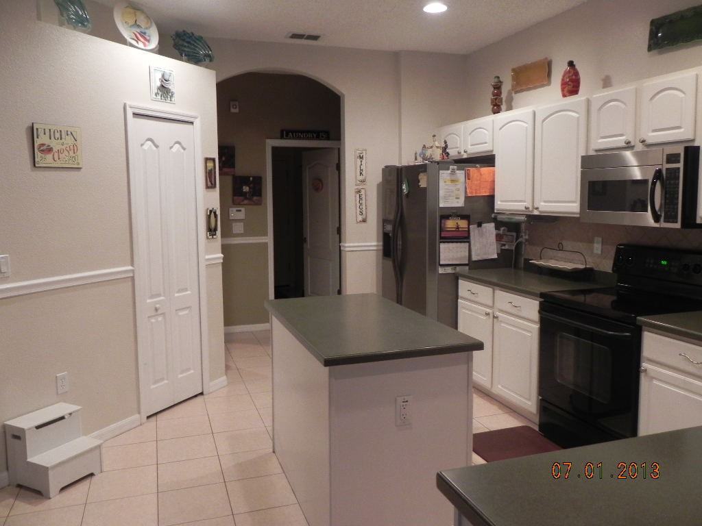 2341 Wood Pointe Dr - Photo 2 of 16