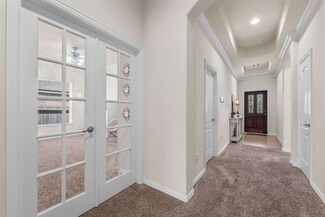 2218 Maple Point Dr N - Photo 2 of 19