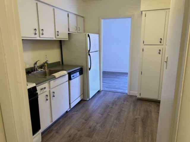 1 Cross Keys Rd - Photo 2 of 7