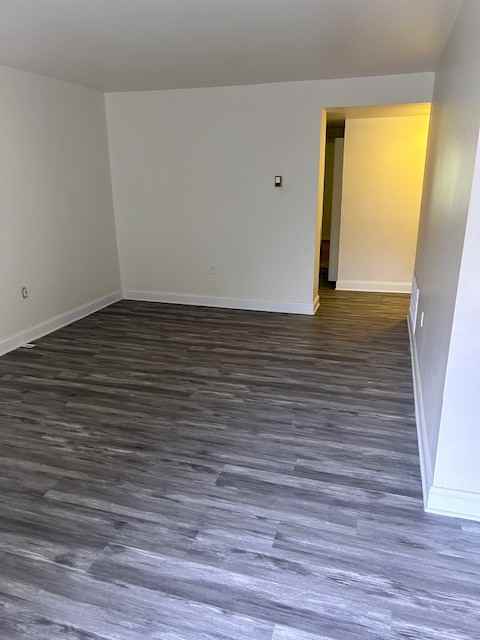 1 Cross Keys Rd - Photo 5 of 7