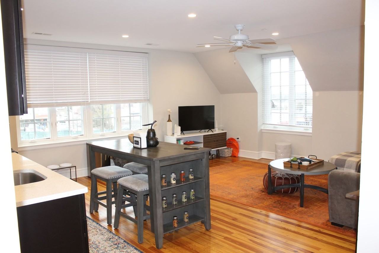 Newbold Square Hall - Photo 3 of 13