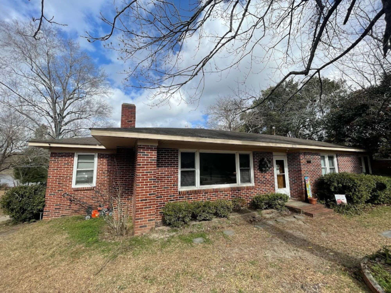 849 Prosperity Drive - Photo 4 of 48