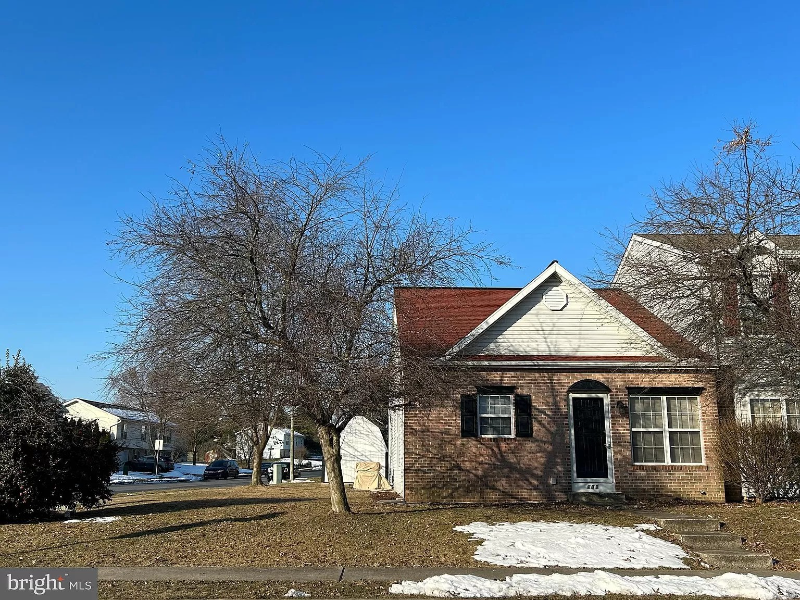 100 Tory Cir - Photo 2 of 16