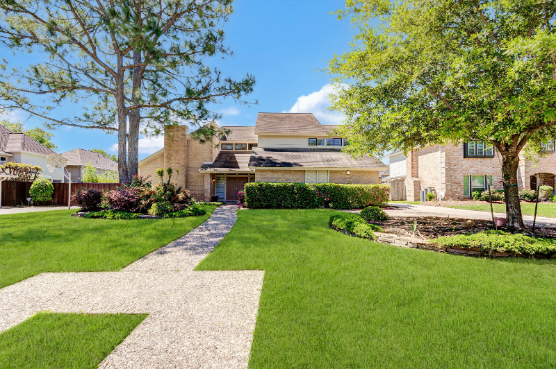 16607 Brenton Oaks Drive