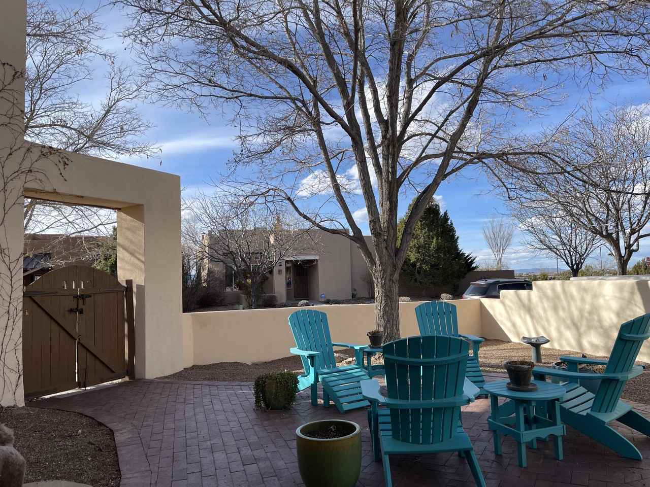 28 Brilliant Sky Drive - Photo 2 of 24