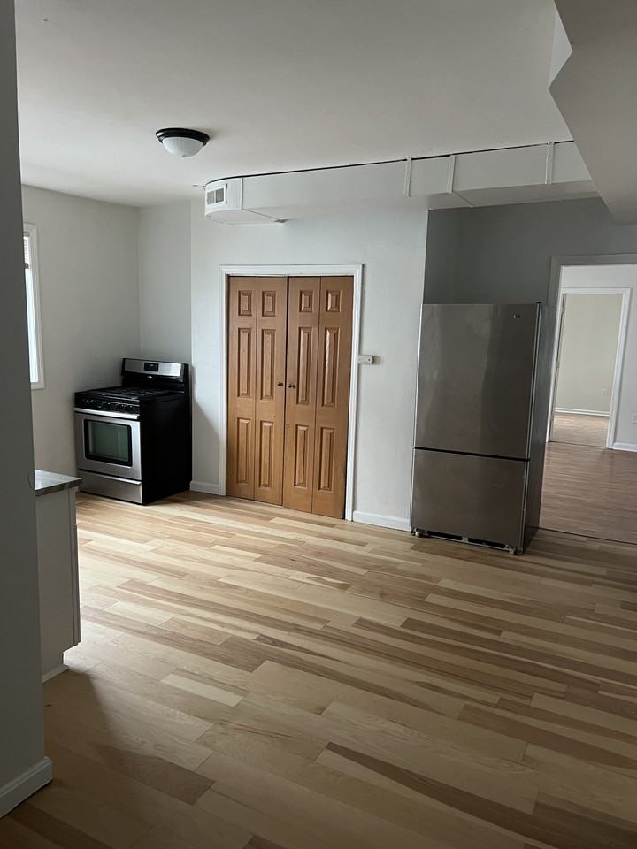 29 Aetna St #2 - Photo 3 of 6