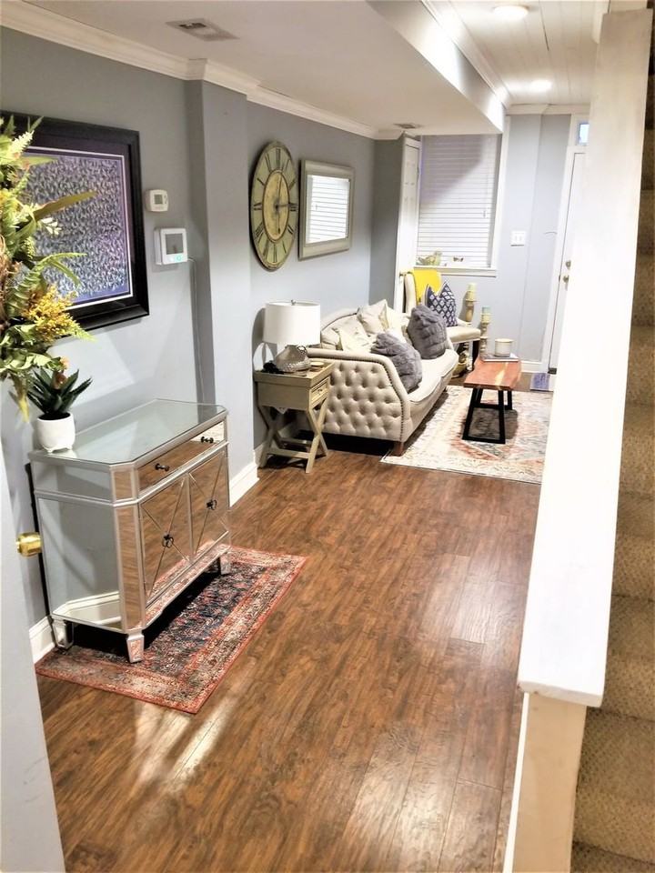 2034 Fountain Street - Photo 3 of 10