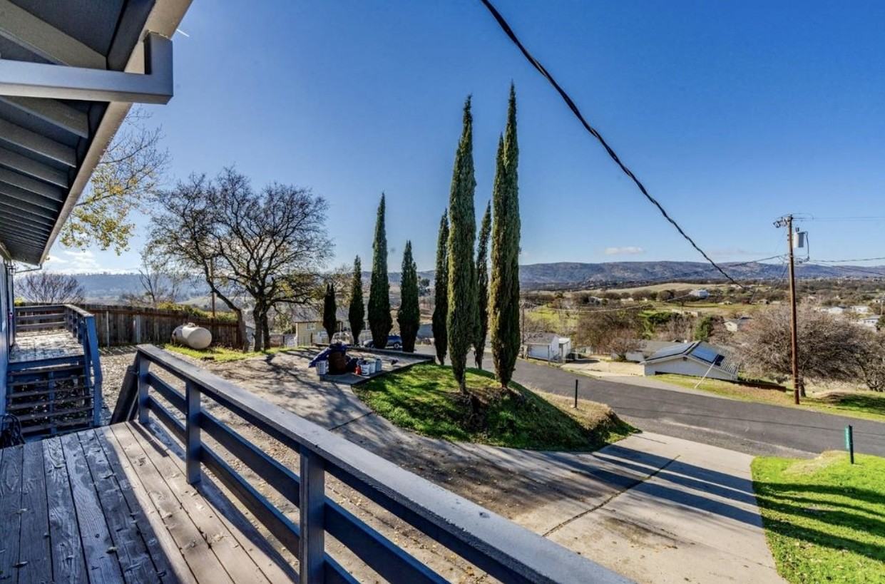 3623 Snowbird Ct #B - Photo 4 of 21