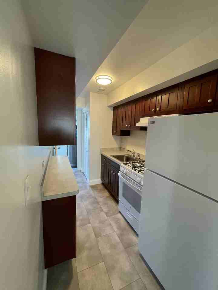 4630 New Hampshire Ave Nw #1 - Photo 5 of 19