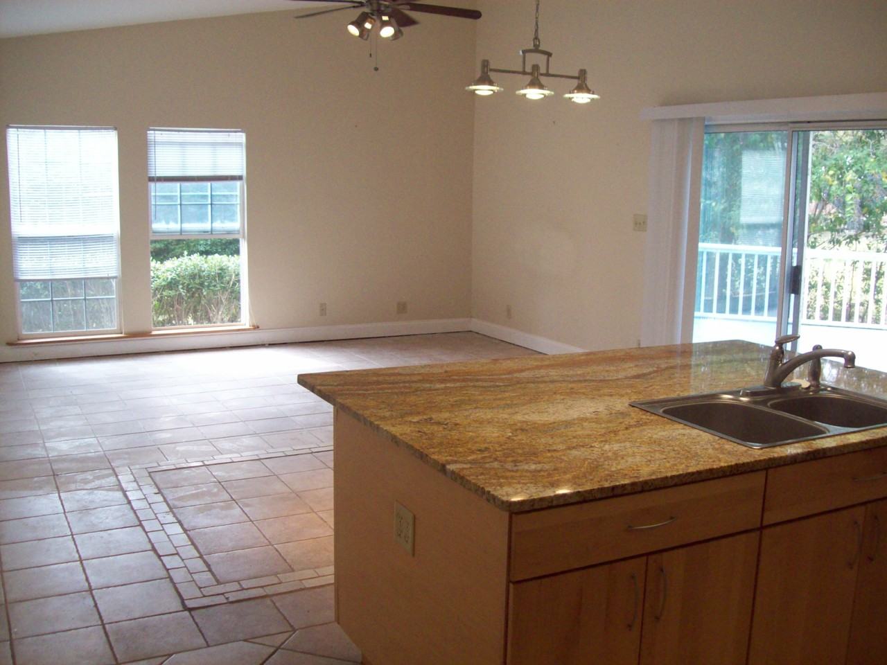 221 Kensington Dr #NA - Photo 3 of 20