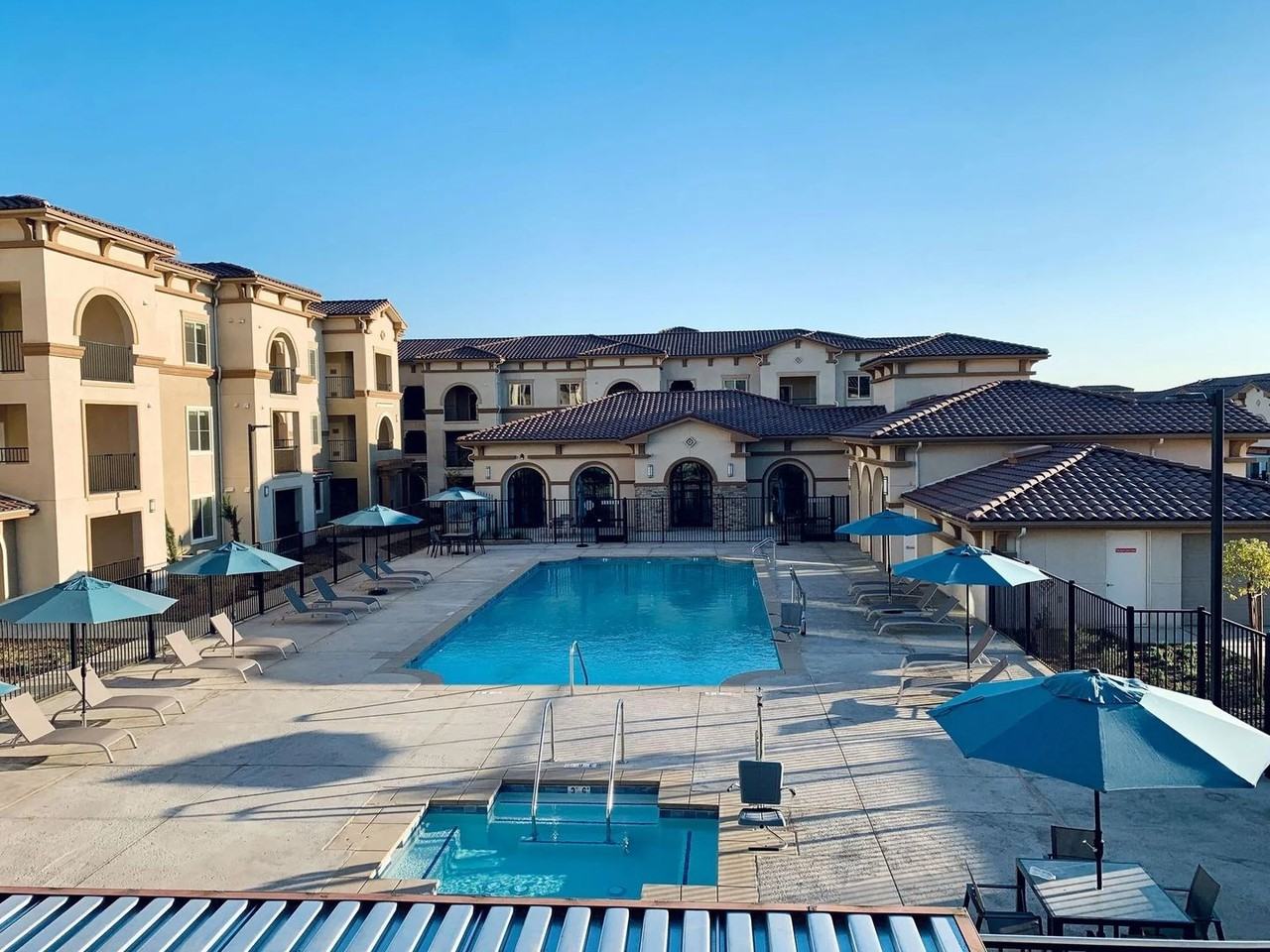 Villa Annette Apartment Homes - Photo 7 of 50