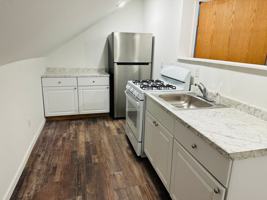 featured image of 921 E 4th St #16
