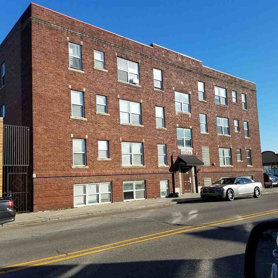 Rotana Apartments - Photo 6 of 10