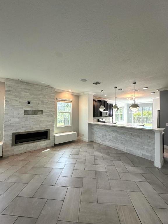 8050 De Haven St - Photo 3 of 23