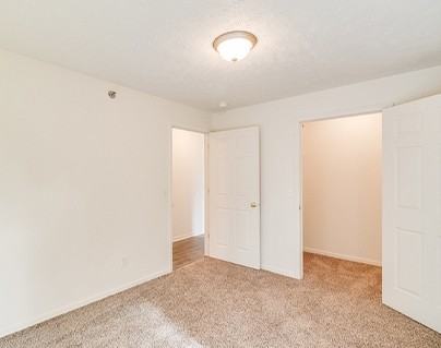 Belleview Place Apartments II - Photo 4 of 8