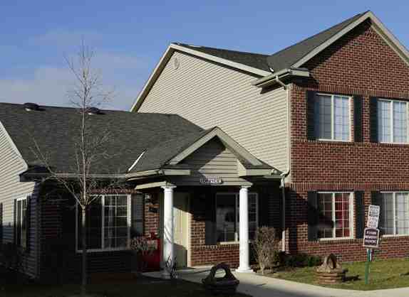 Belleview Place Apartments II - Photo 7 of 8