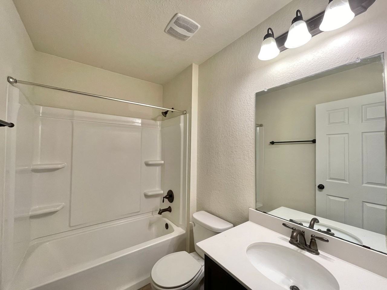 304 W Orion Dr - Photo 4 of 43
