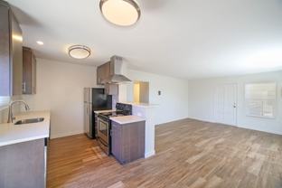unit on 32nd - Photo 1 of 1