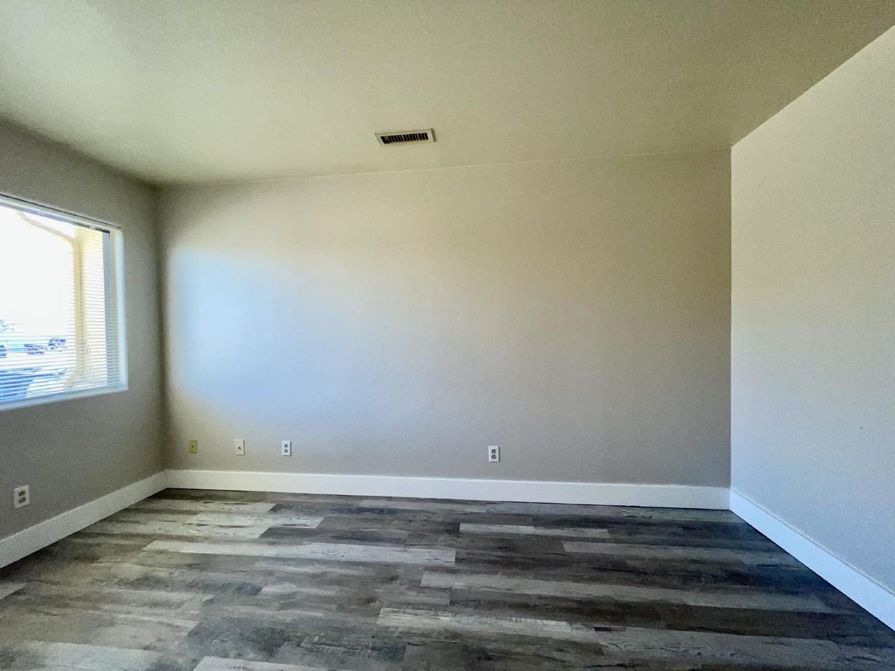 8132 E Lakeshore Dr Apt B #B - Photo 7 of 20