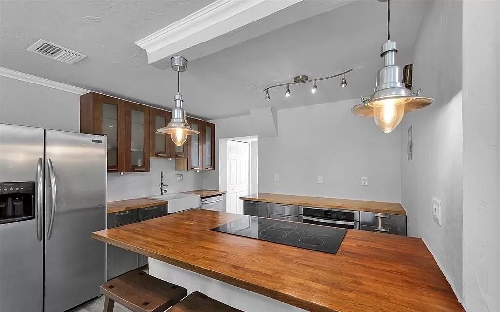 2680 Ne 16th Ave #NA - Photo 4 of 38