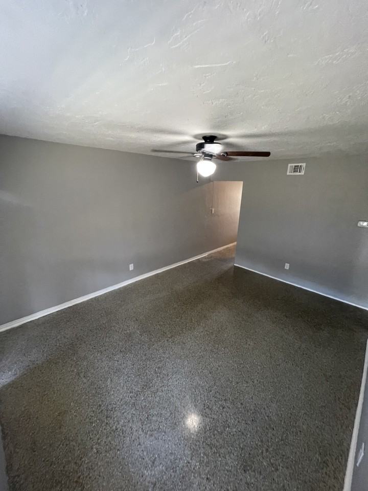 2521 18th Ave S #NA - Photo 2 of 19