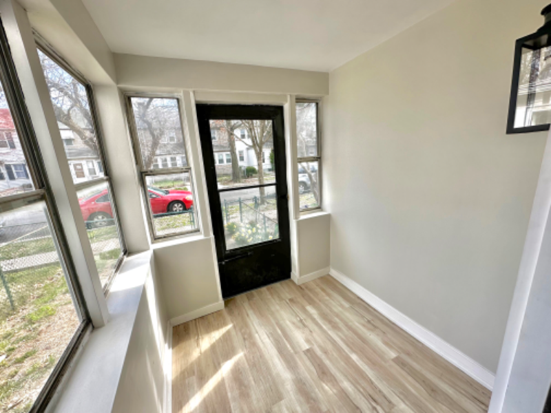 266 Saint Helena Ave - Photo 7 of 21