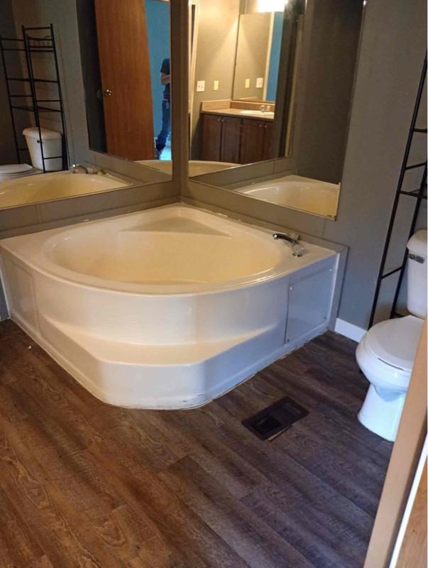 11122 Spring Town Rd - Photo 3 of 5