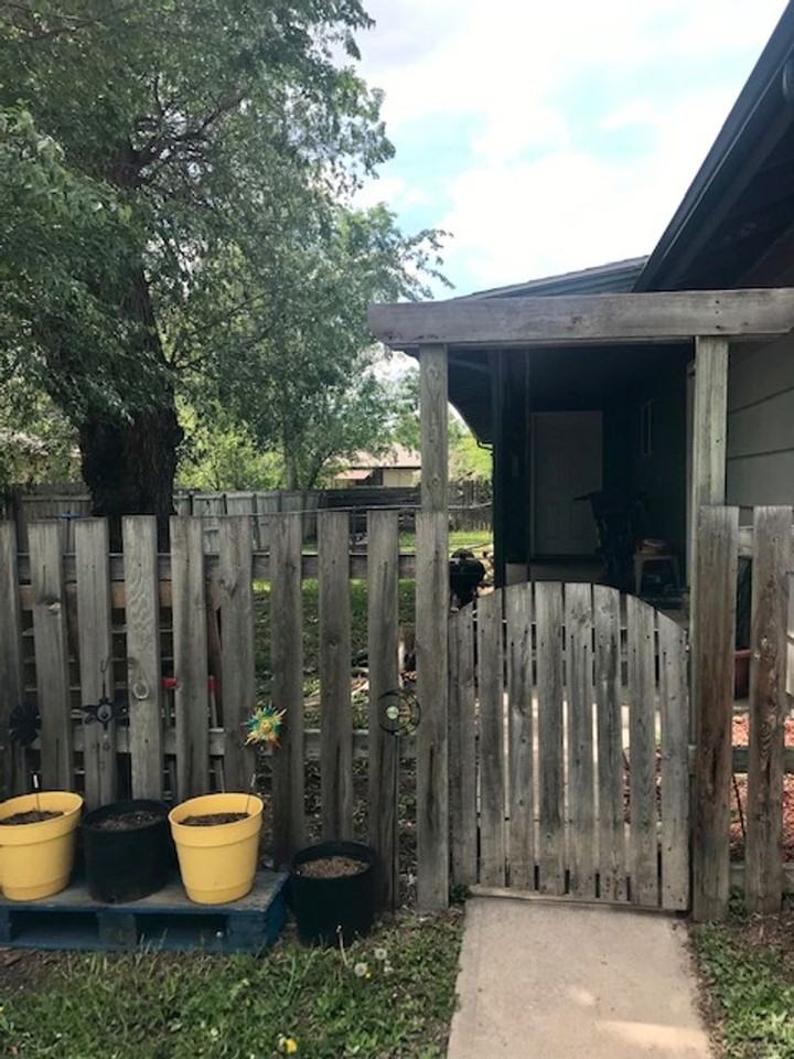 Morningside Dr 1717-1719 - Photo 2 of 42