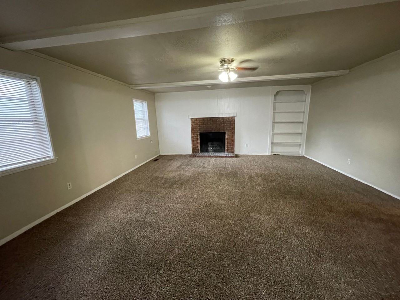 7210 Galahad Cir - Photo 2 of 11