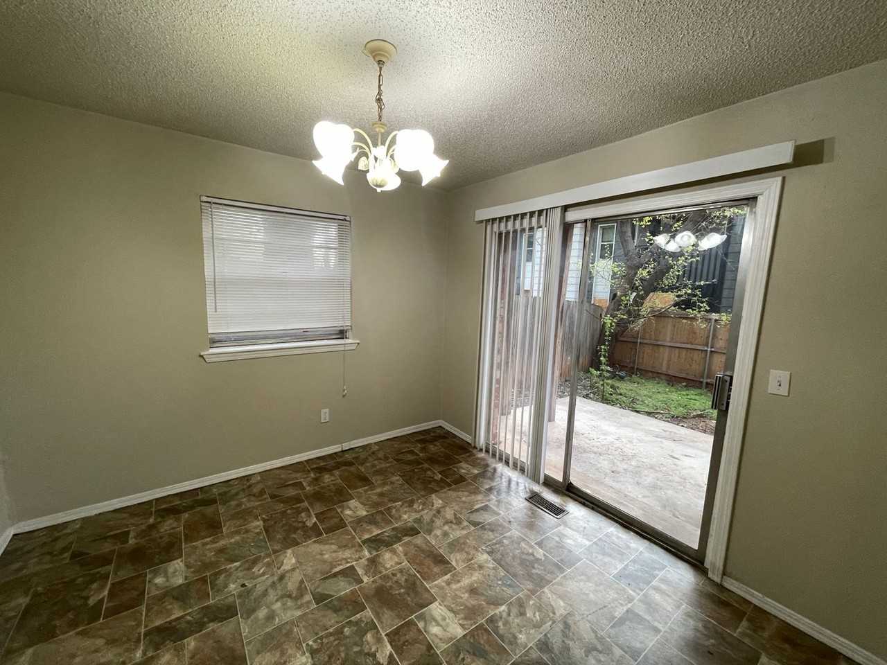 7210 Galahad Cir - Photo 3 of 11