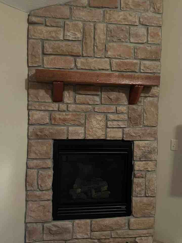 1446 W Sackett St - Photo 5 of 17