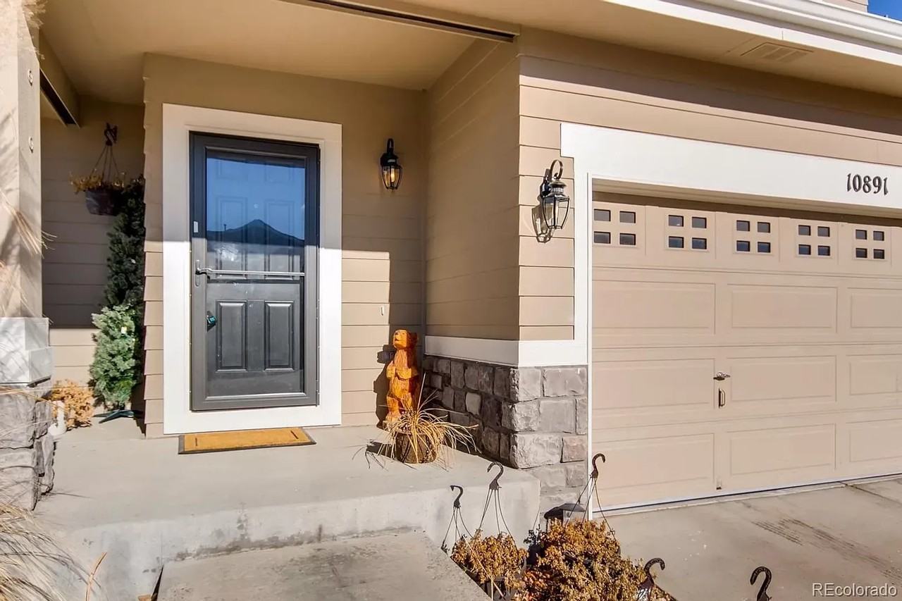 10891 Towerbridge Rd - Photo 3 of 27