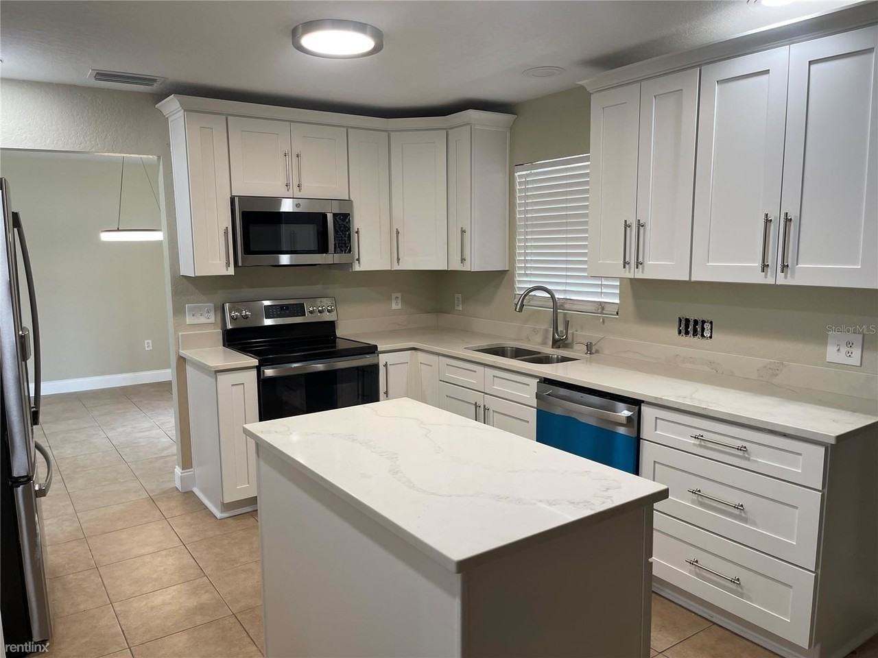 26720 Hickory Loop - Photo 2 of 12