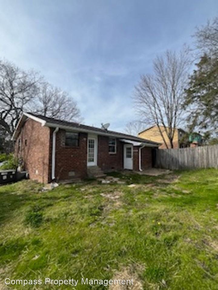 4620 Forest Ridge Dr - Photo 3 of 23