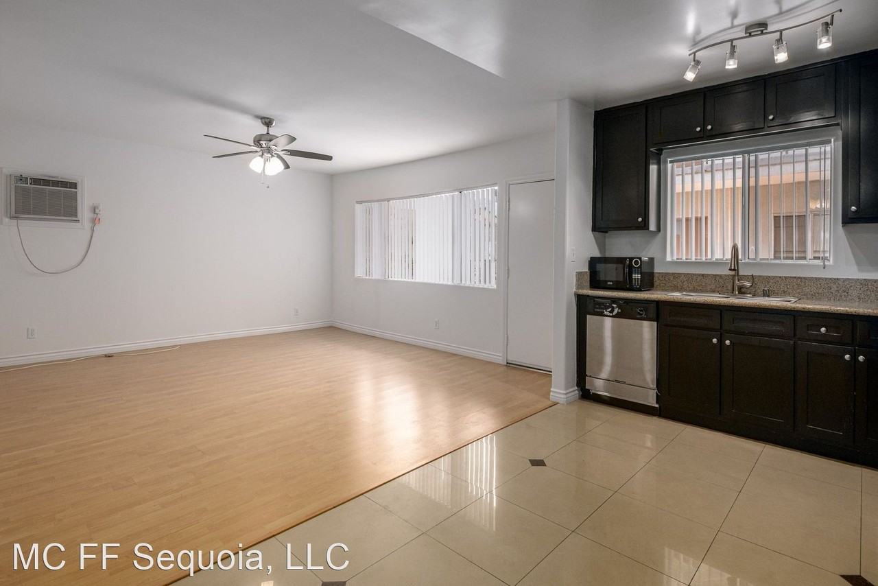 4000 Sequoia Street - Photo 3 of 19