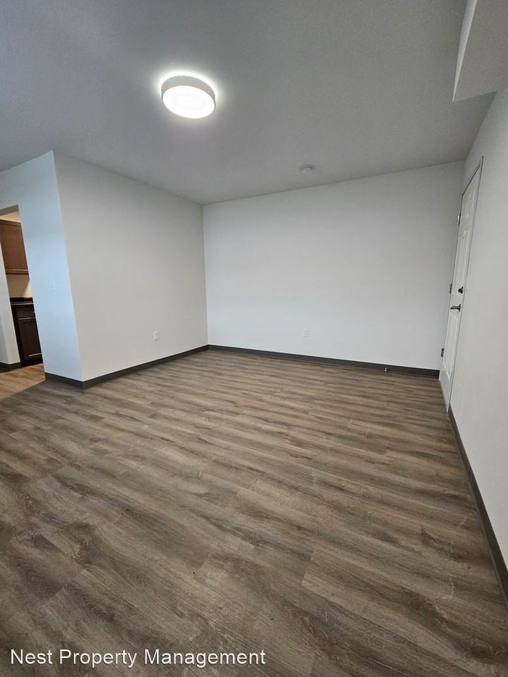 3635 12th Ave SW - Photo 3 of 16