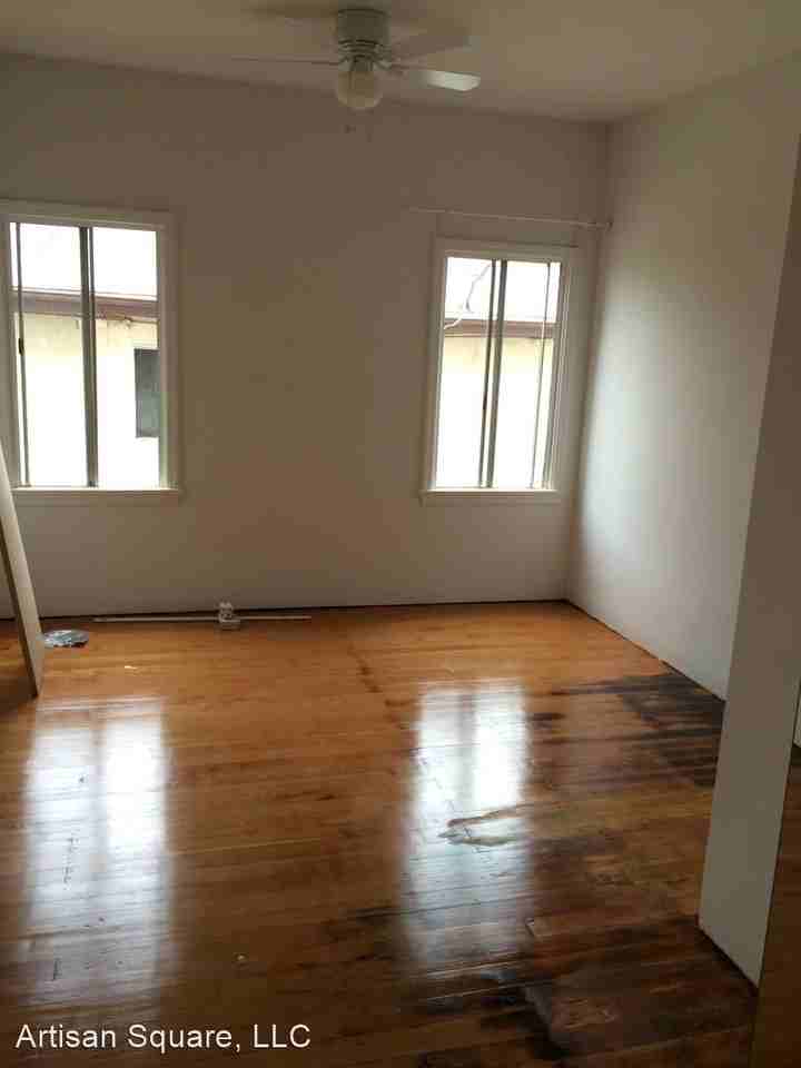 232 N Ave 53 - Photo 3 of 18