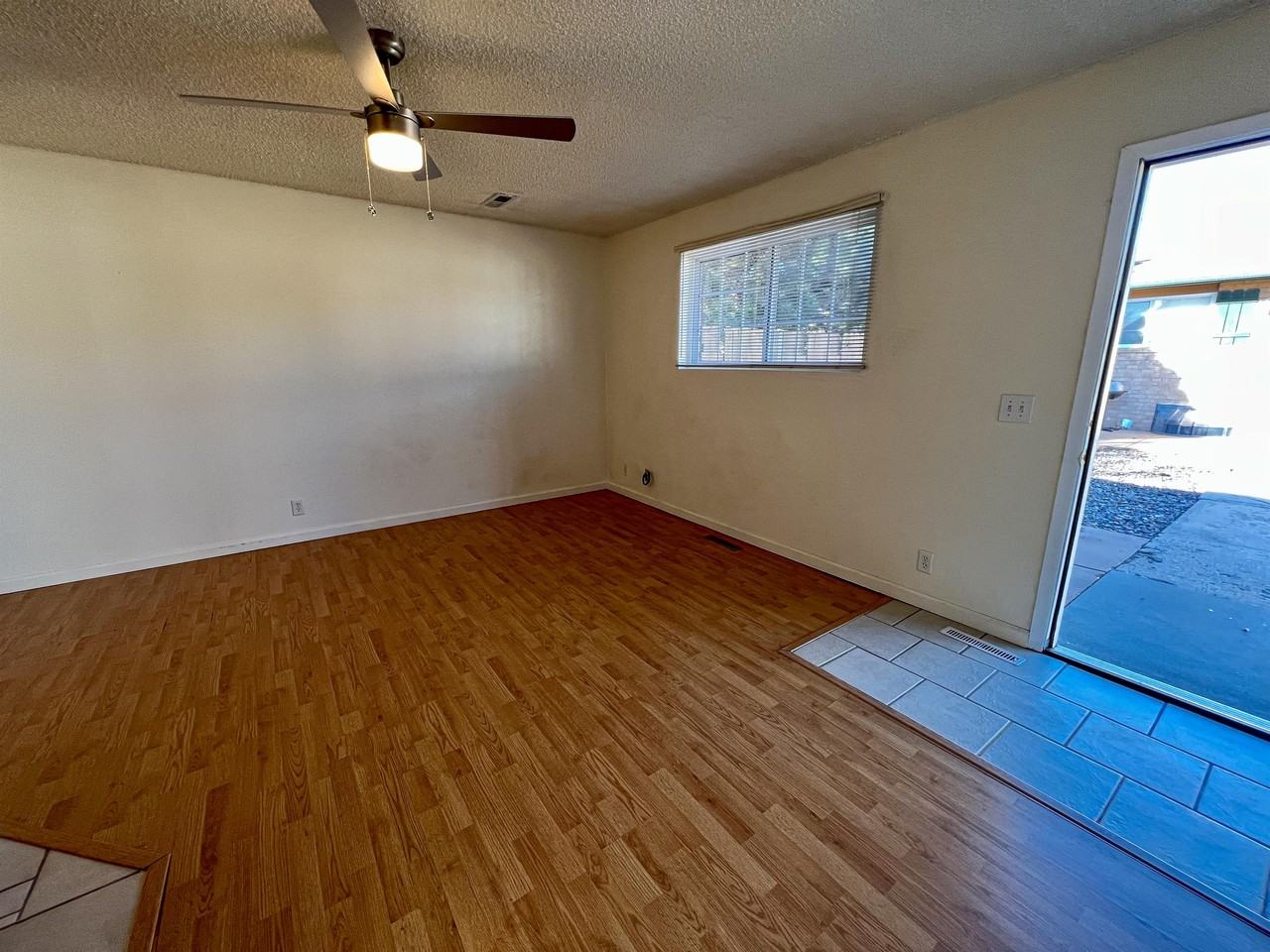 2110 N Campus Dr #4 - Photo 2 of 10