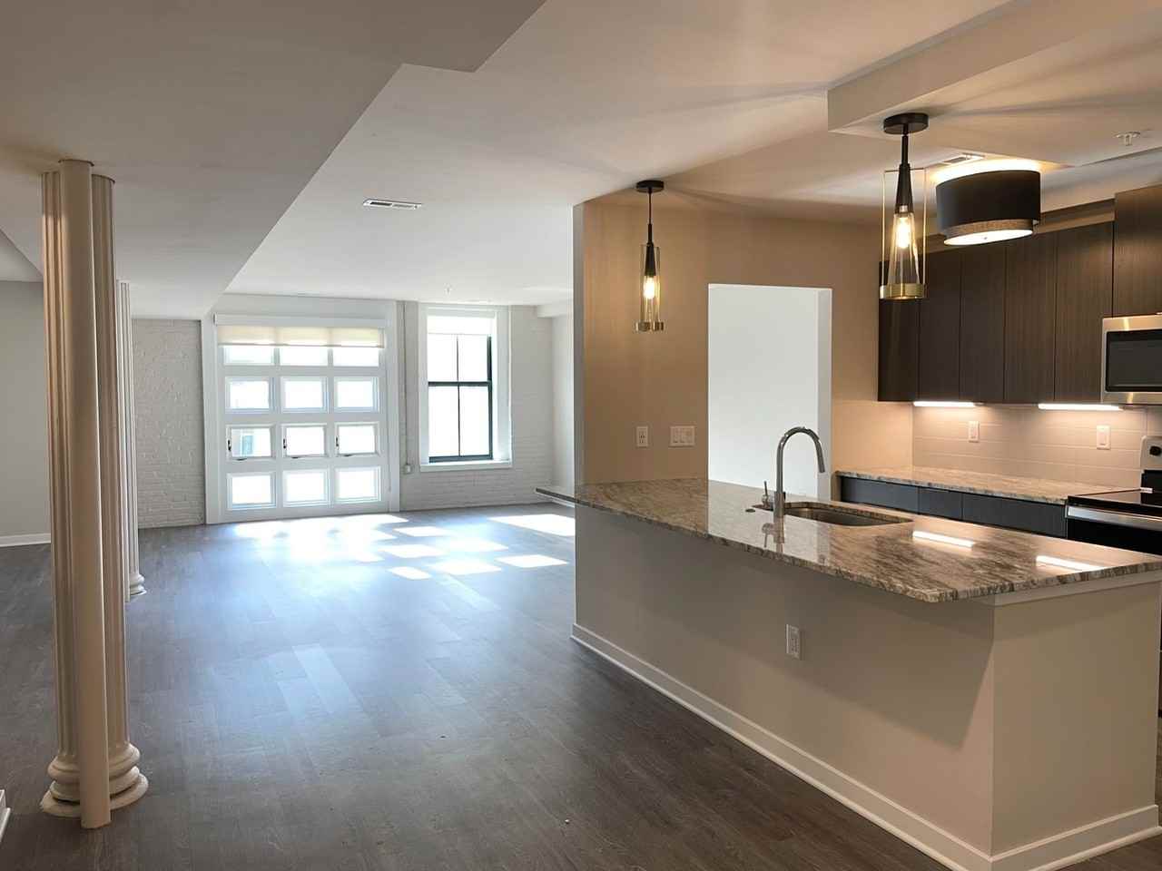 Cream City Lofts - Photo 4 of 44