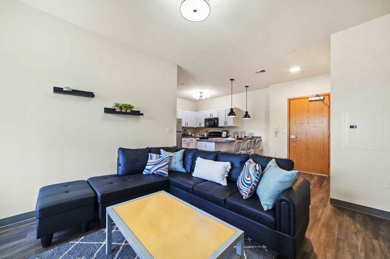 The Park at 1824 Student Apartments - Photo 4 of 23